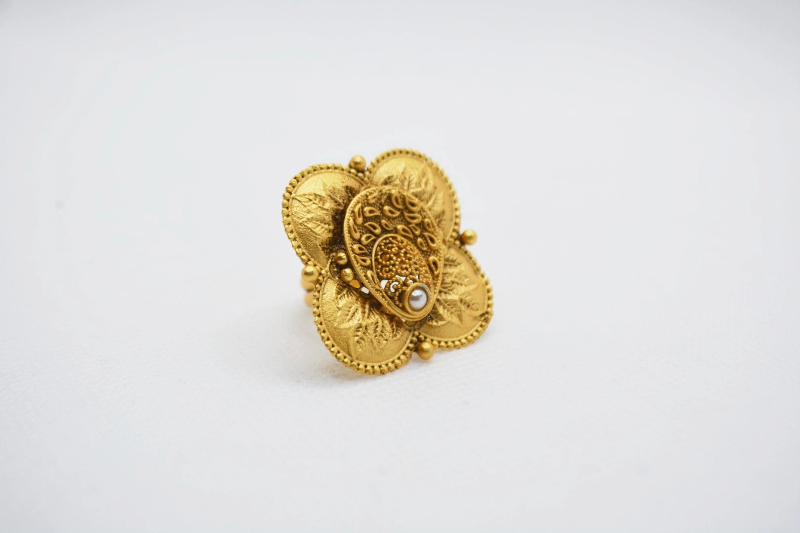 Best Price Rajwadi Ring Flowers White Stone